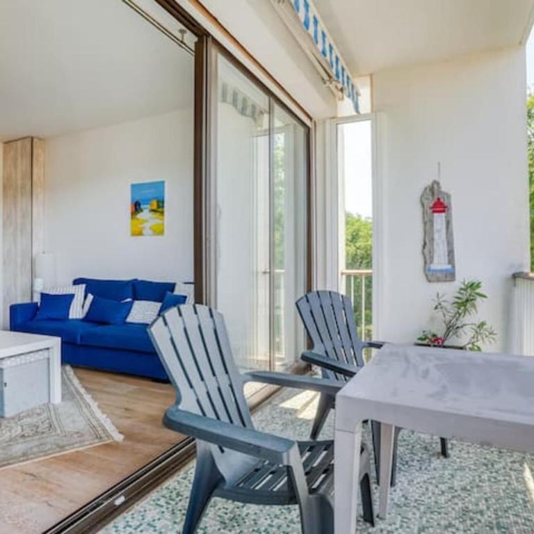 Apartment with balcony and parking near the beach - Apartment - 4