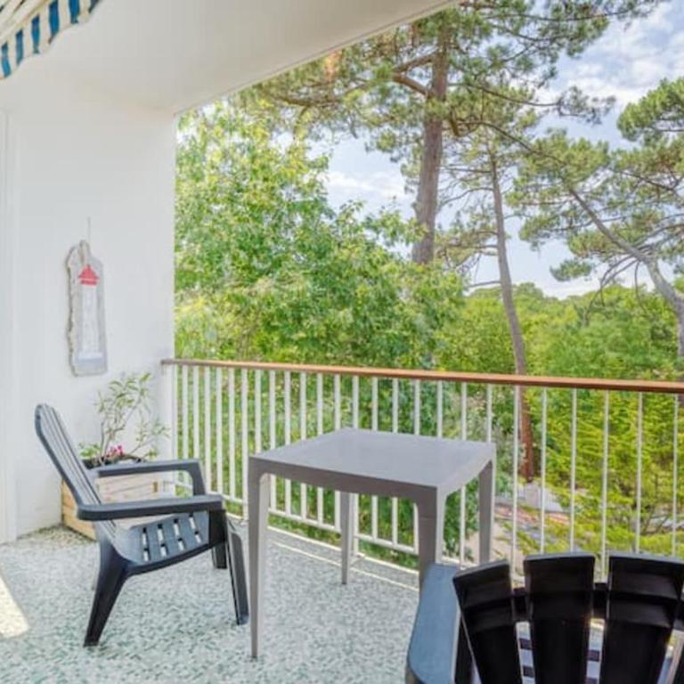 Apartment with balcony and parking near the beach - Apartment - 5