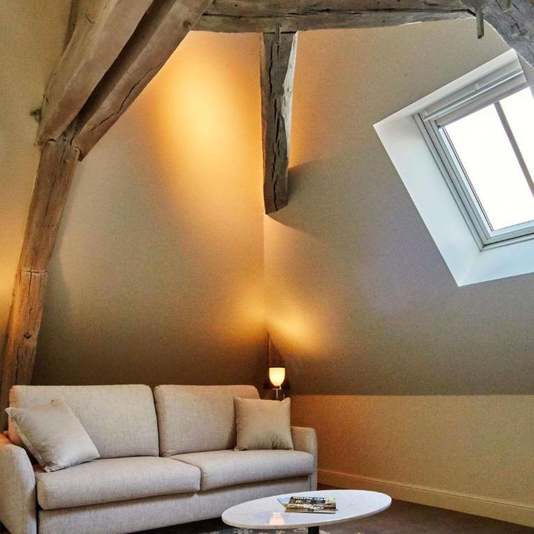 La Licorne Hotel & Spa Troyes - MGallery Collection - Suite en Duplex avec Lit King-Size et Canapé - 2