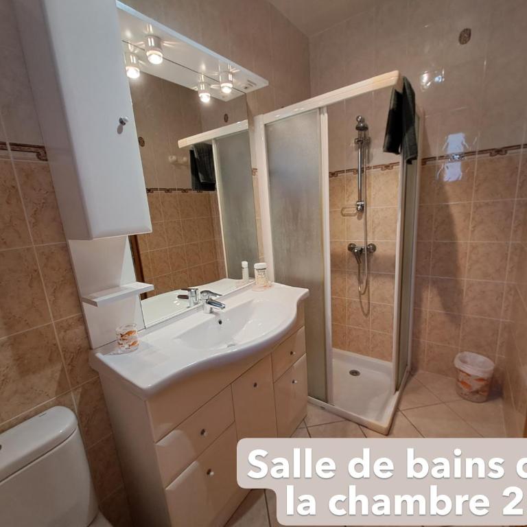 Maison 3 chambres avec piscine à 5 min à pied de la plage - Maison 3 Chambres - 19