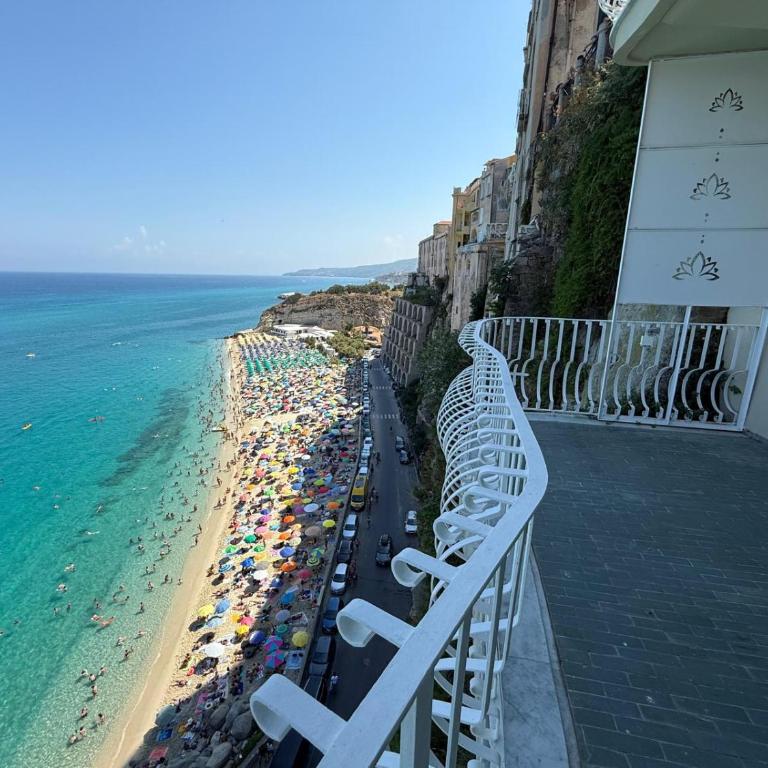 Appartamento panoramico sull'Affaccio Raf Vallone - Maison 2 Chambres - 3