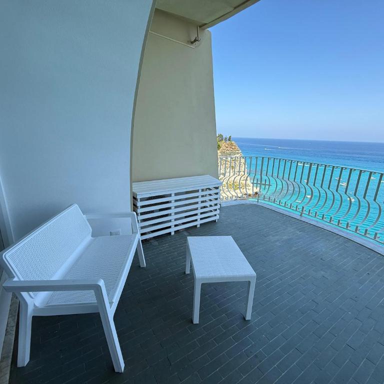 Appartamento panoramico sull'Affaccio Raf Vallone - Maison 2 Chambres - 31