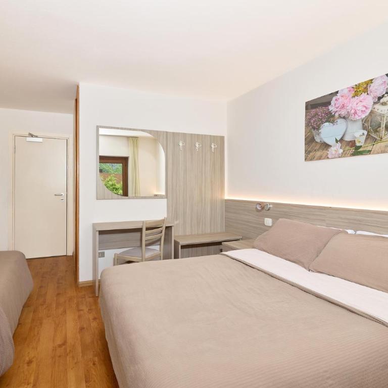 Hotel Cima Tosa - Standard Dreibettzimmer - 2