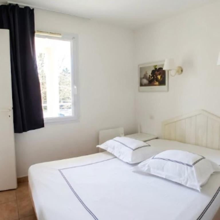 Appartement avec piscines et jardin proche plage - Appartement - 5