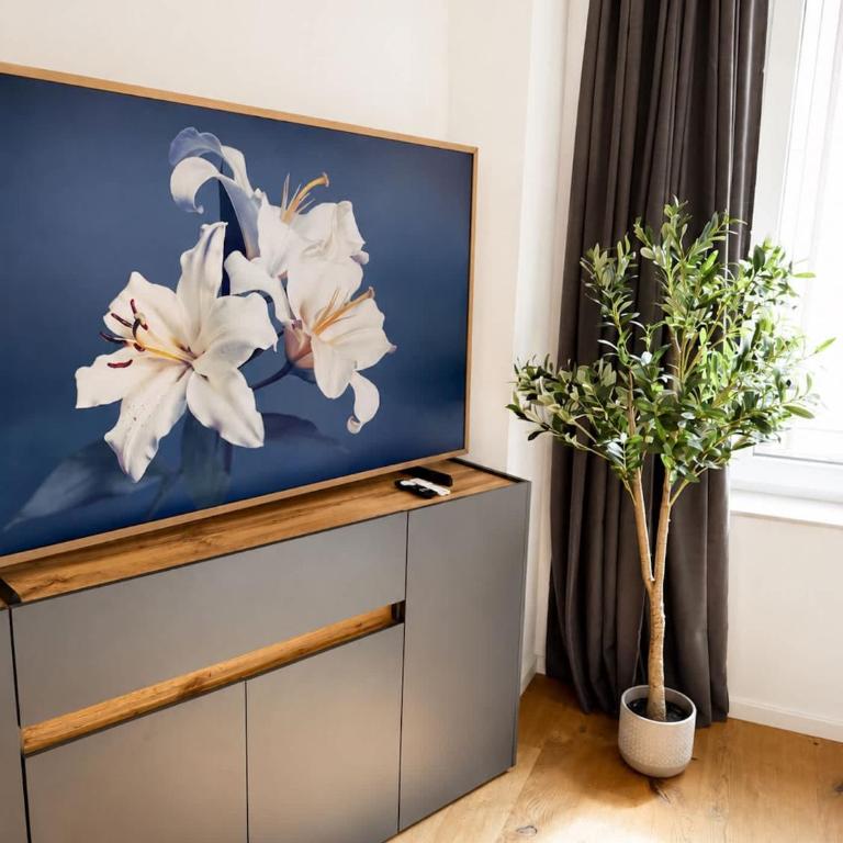 GoldenKey-Suites - Luxury Suite 'Fuggerei' - At Rathausplatz in the Heart of Augsburg - New in 2026 - Air-Conditioned - Appartamento - 18