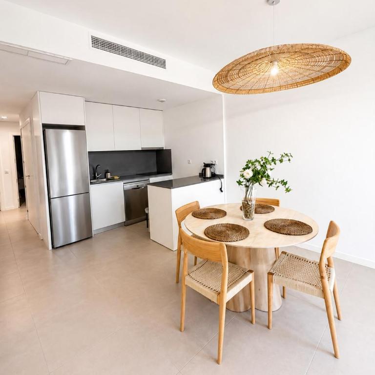 Celere Sea View Pool Gym Parking - Two-Bedroom Apartment - 5