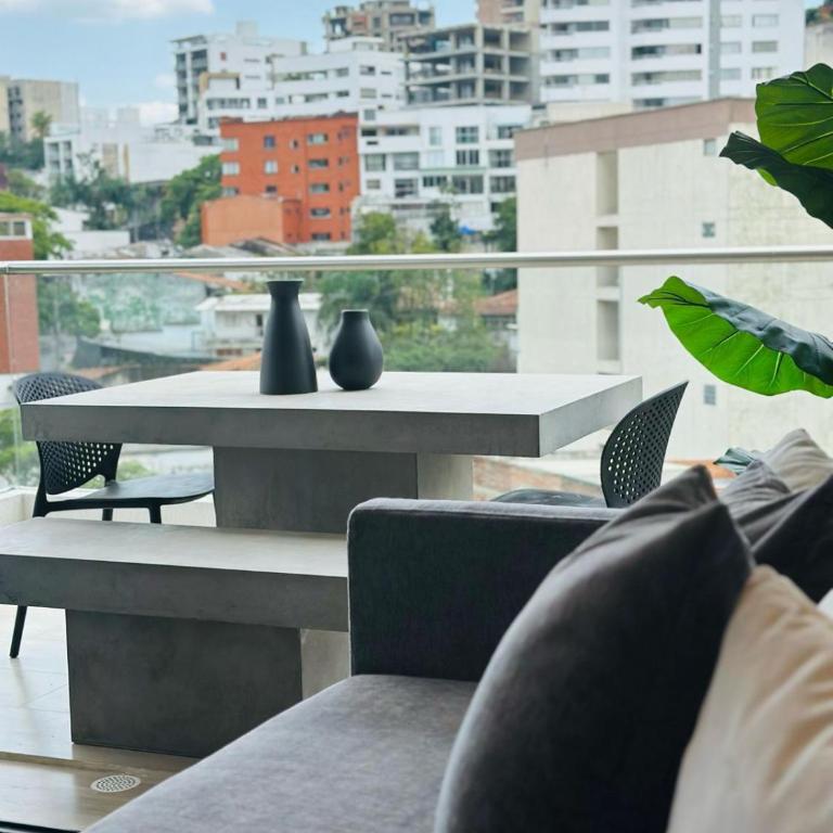 Riomaggiore City Tower - One-Bedroom Apartment with Balcony and City View - 14