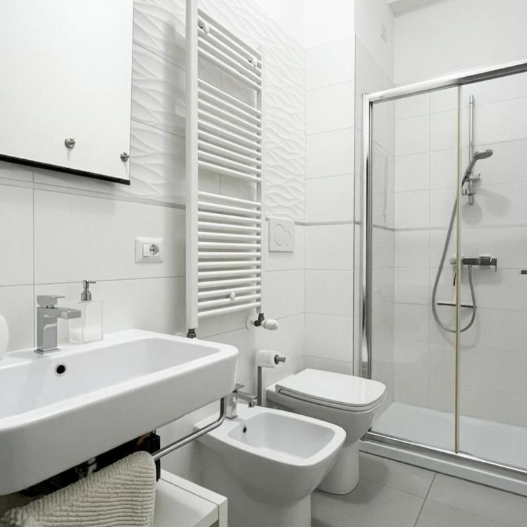 B&B a due passi - Camera Matrimoniale con Bagno Privato - 2