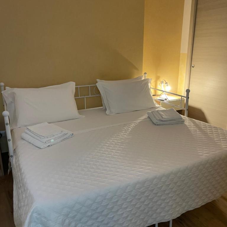 Calabrò 21 Appartament - Double Room with Private Bathroom - 11