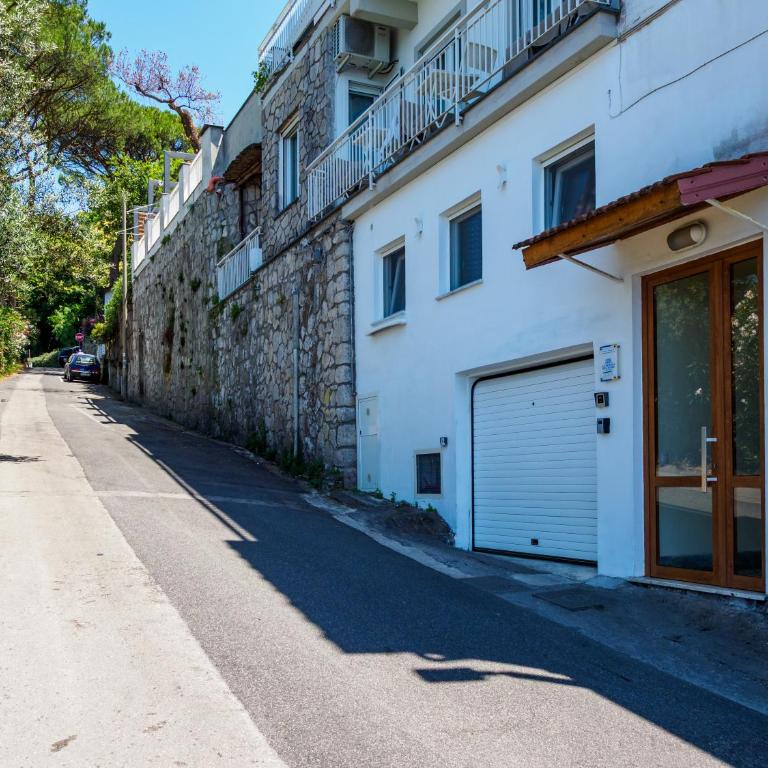 Vervece Apartment - Panoramic, Spacious with Seaview - Apartment mit 3 Schlafzimmern - 57