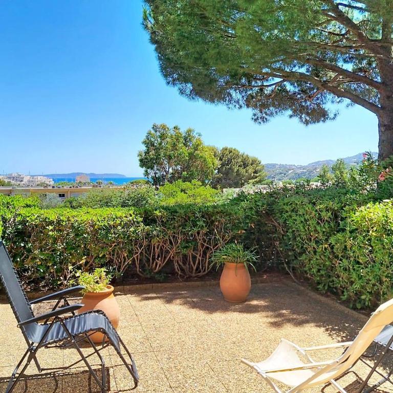 T2 cabine avec terrasse à La Favière, proche plages et commerces - FR-1-610-20 - Apartment (4 Adults) - 1