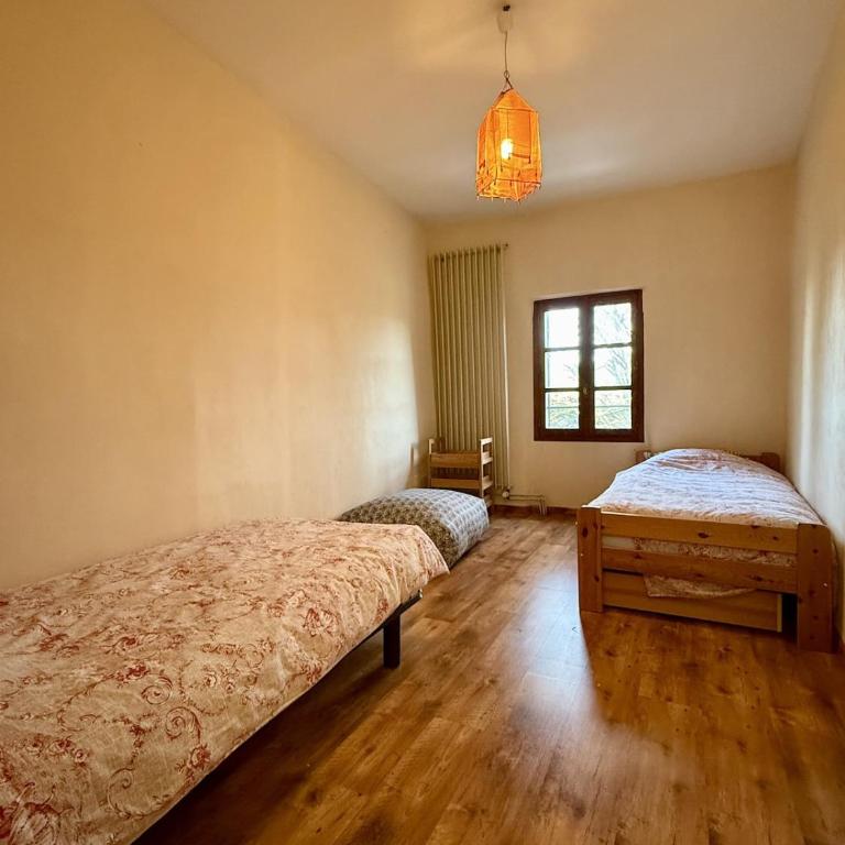 Les Chênes - 10 guests - Maison 5 Chambres - 8