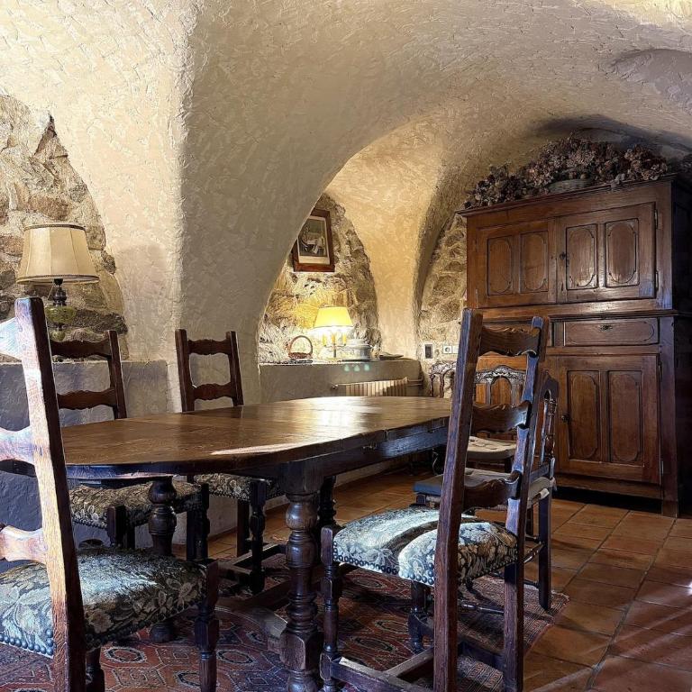 Les Chênes - 10 guests - Maison 5 Chambres - 15