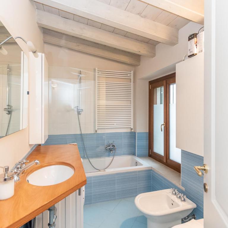 Trilocale Rua Sovera 85 - F&L Aparment - Appartamento con 2 Camere da Letto - 35