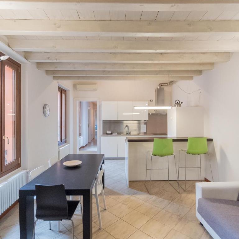 Trilocale Rua Sovera 85 - F&L Aparment - Appartamento con 2 Camere da Letto - 1