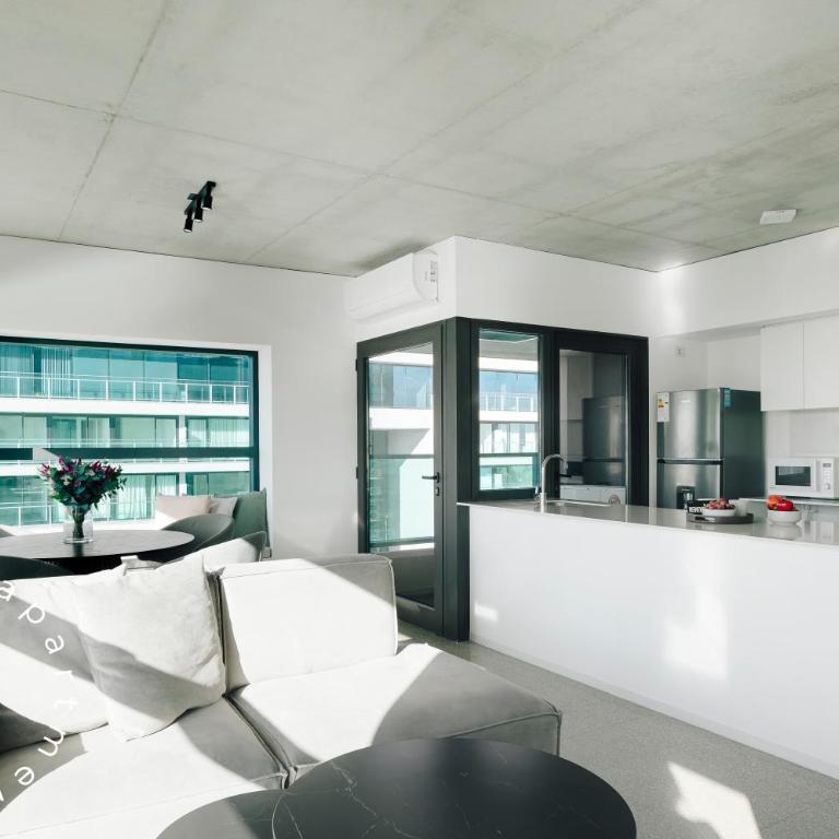 Top Rentals Huergo 475 - Two-Bedroom Apartment with View - 11