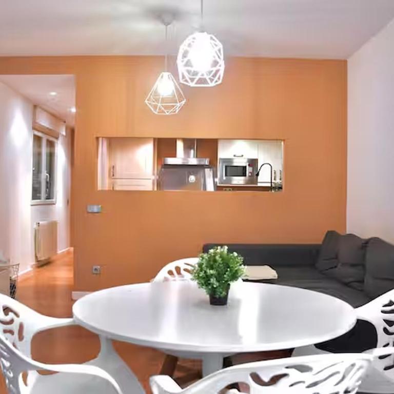 DLC132I - Piso de 2 dormitorios en el Centro de Madrid - Alquiler temporal - Apartamento de 2 dormitorios - 2