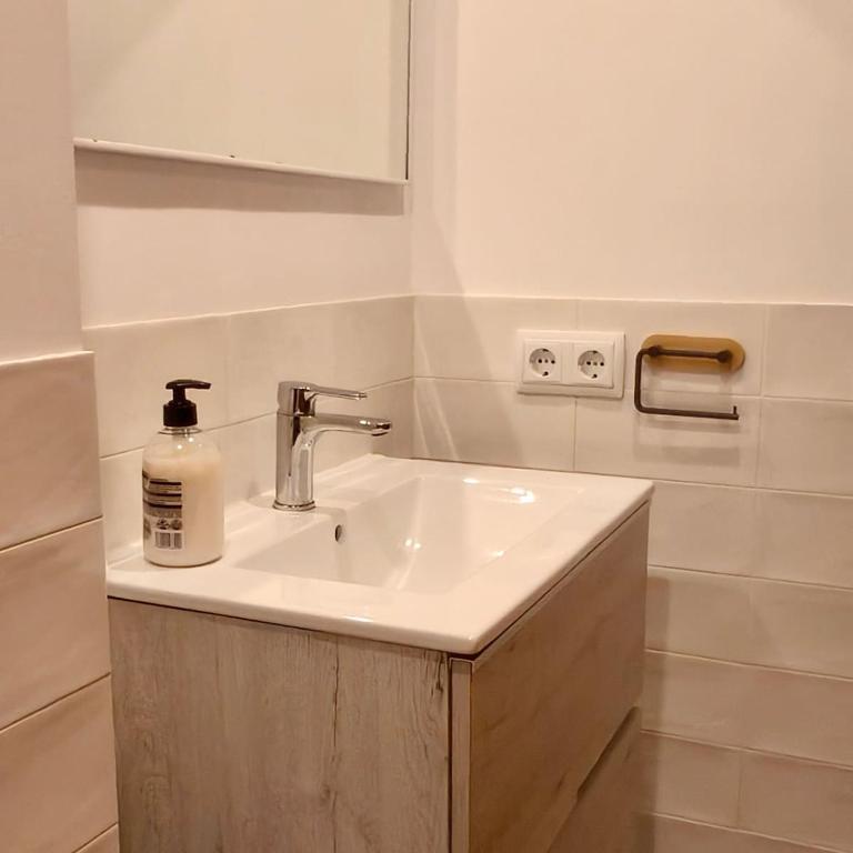 Quiet PINE WALK apartment 20m from the beach - Apartamento con vistas al mar - 18
