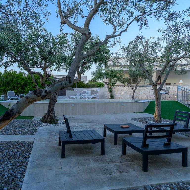 Tenuta con due abitazioni indipendenti - Villa - 8