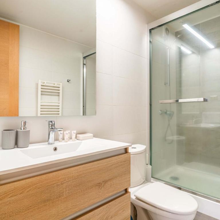 HOM I 1D1B, Calefaccion Central, Piscina temperada, WiFi, Estacionamiento - Apartment - 34