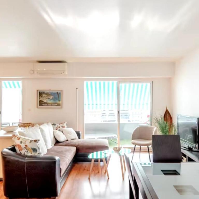Appartement avec balcon et parking privé à Cannes - Appartement - 1