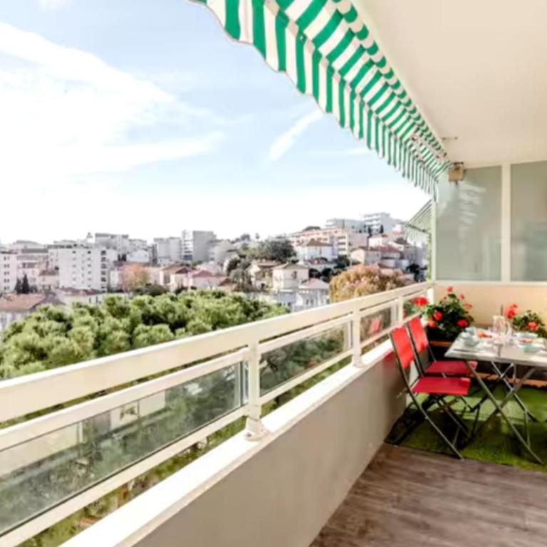 Appartement avec balcon et parking privé à Cannes - Appartement - 4