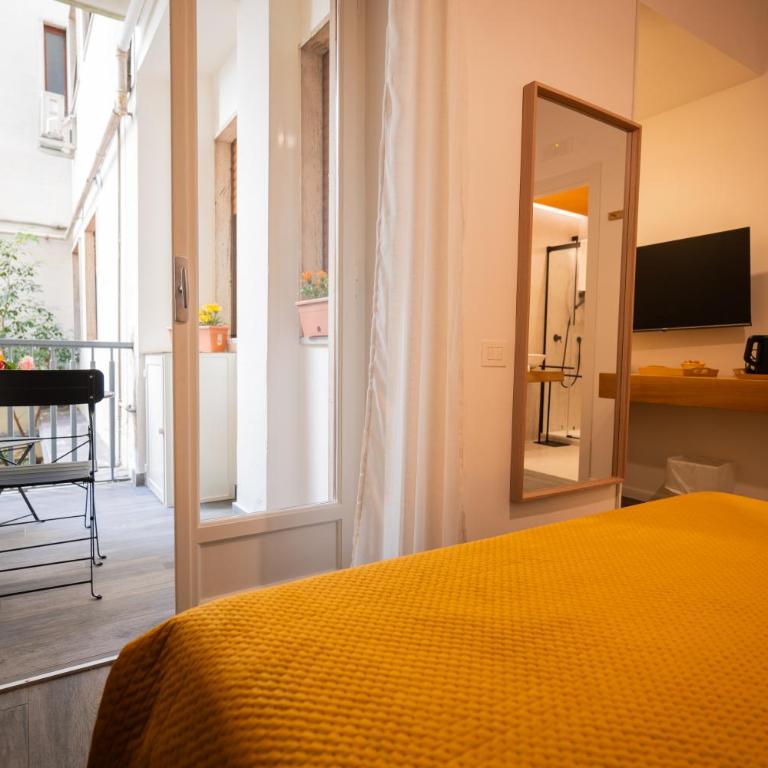 Garibaldi Suite B&B - Habitación Doble con balcón - 10