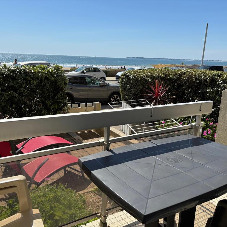 Face mer devant la plage des libraires terrasse Parking - One-Bedroom Apartment - 1
