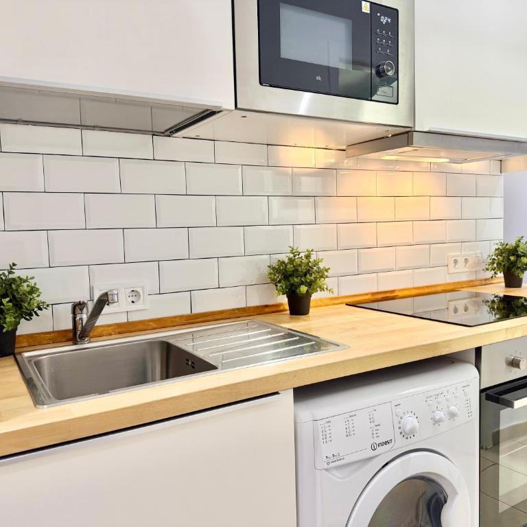 Acogedor apartamento a pocos pasos de la playa por TuriVida - Estudio - 3