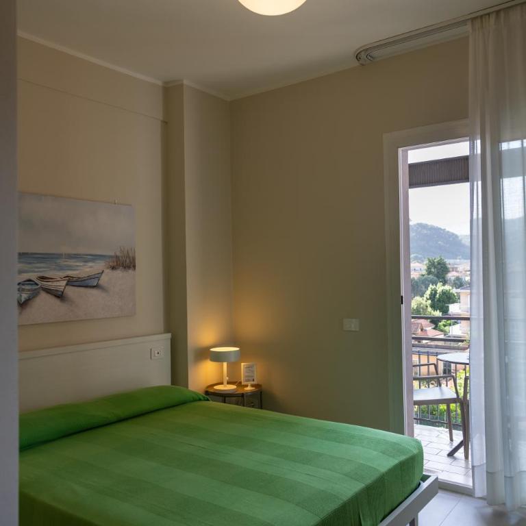 Hotel Olympic - Comfort Double or Twin Room - 23