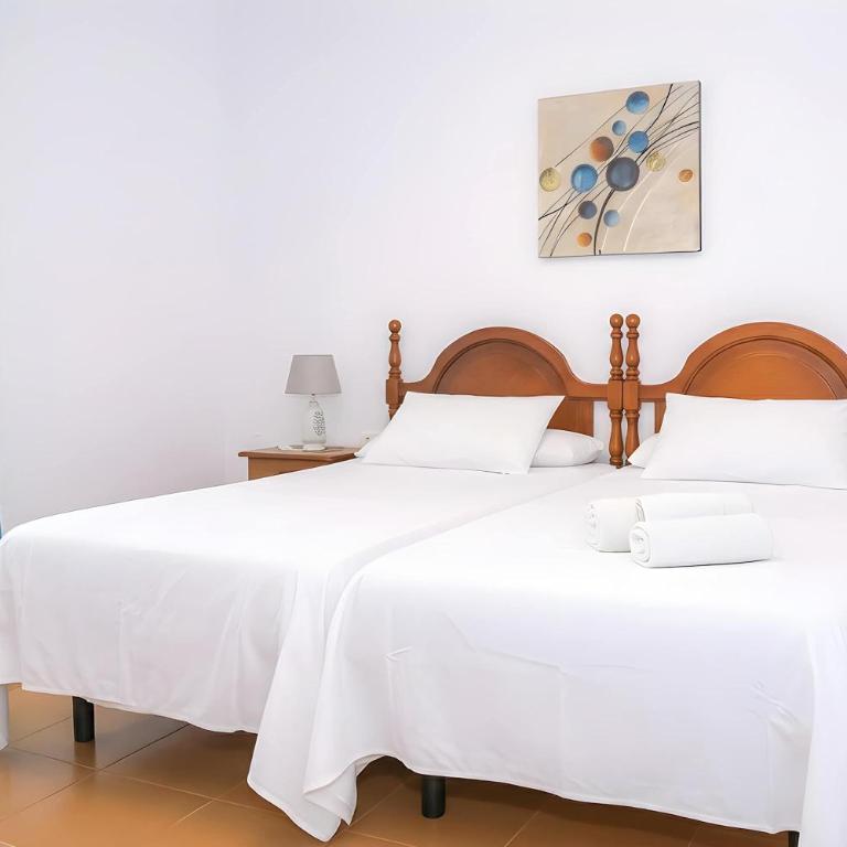 Nuevo Apartamento con Balcones y Aire solo familias y parejas - Apartment - 12