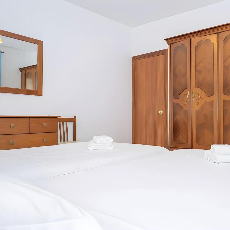 Nuevo Apartamento con Balcones y Aire solo familias y parejas - Apartment - 16