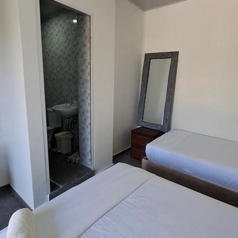 Habitaciones Amobladas en el Pueblo de Barú - Queen Studio - 4