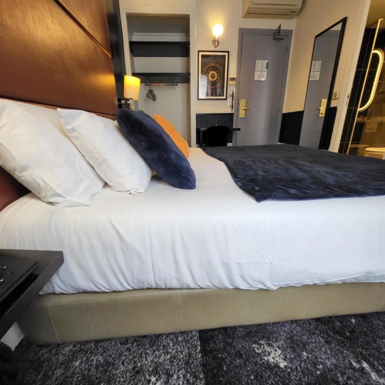 Accueil Hôtel Paris Pigalle Montmartre - Hôtel rénové - Chambre Double Standard - 1