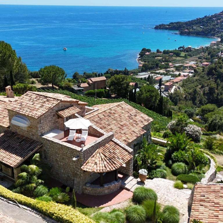 Villa Maria Pia - Mediterranean Luxury, Sea Views, Private Beachfront Parking, Near Monaco & France - Villa - 1