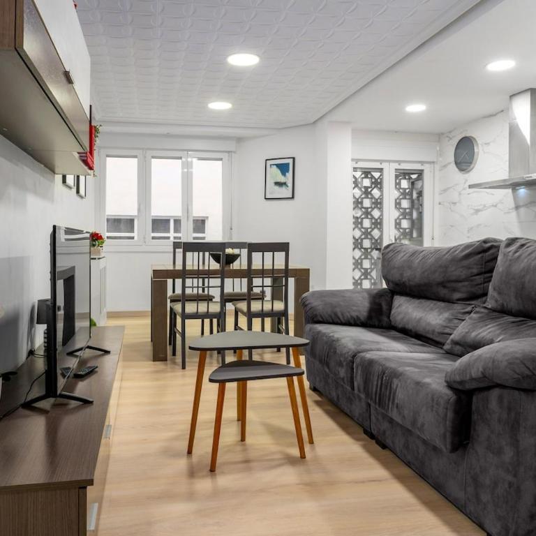 Orleans - 3 Bedrooms - Open Kitchen - Three-Bedroom Apartment - 15