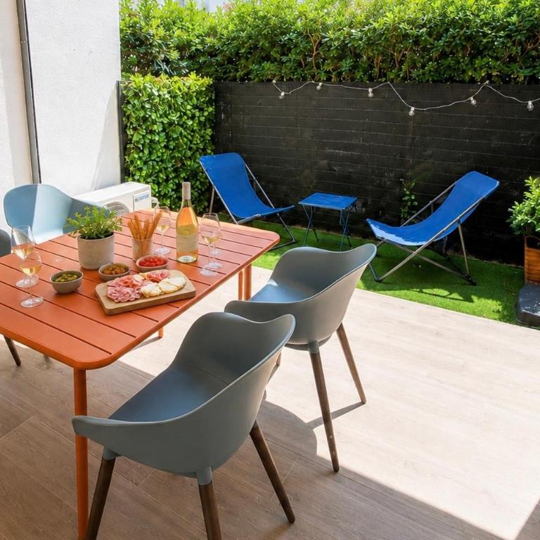 T2 terrasse jardin proche plage Port Santa Lucia - Appartement 1 Chambre - 2