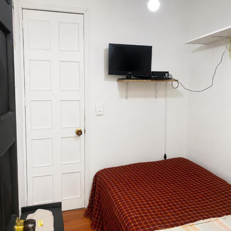 5 minutes from the airport - Sede 2 - Habitación Individual con baño privado - 3