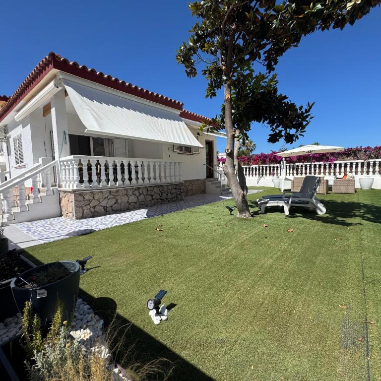 VillaBrisaeta, villa costera a un paso de todo. - Villa con vistas al jardín - 5