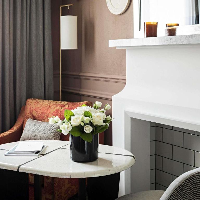 Sofitel Le Scribe Paris Opera - Chambre Simple de Luxe avec 2 Lits Simples - Vue sur Cour ou Rue Scribe - 4