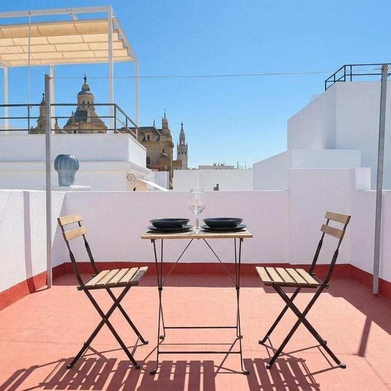 Ático céntrico con Balcones y vistas a la Giralda - Apartamento - 58