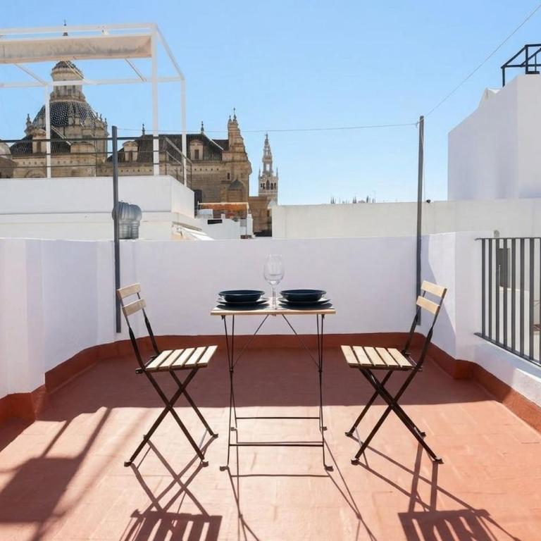 Ático céntrico con Balcones y vistas a la Giralda - Apartamento - 59
