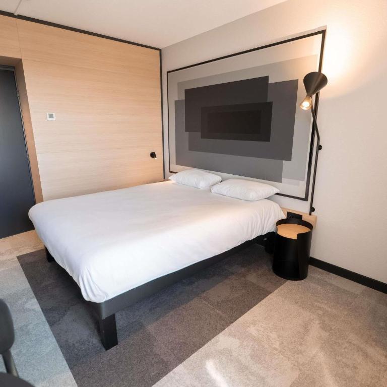 ibis Beziers Est Mediterranee A9/A75 - Chambre Double avec Canapé-Lit - 1
