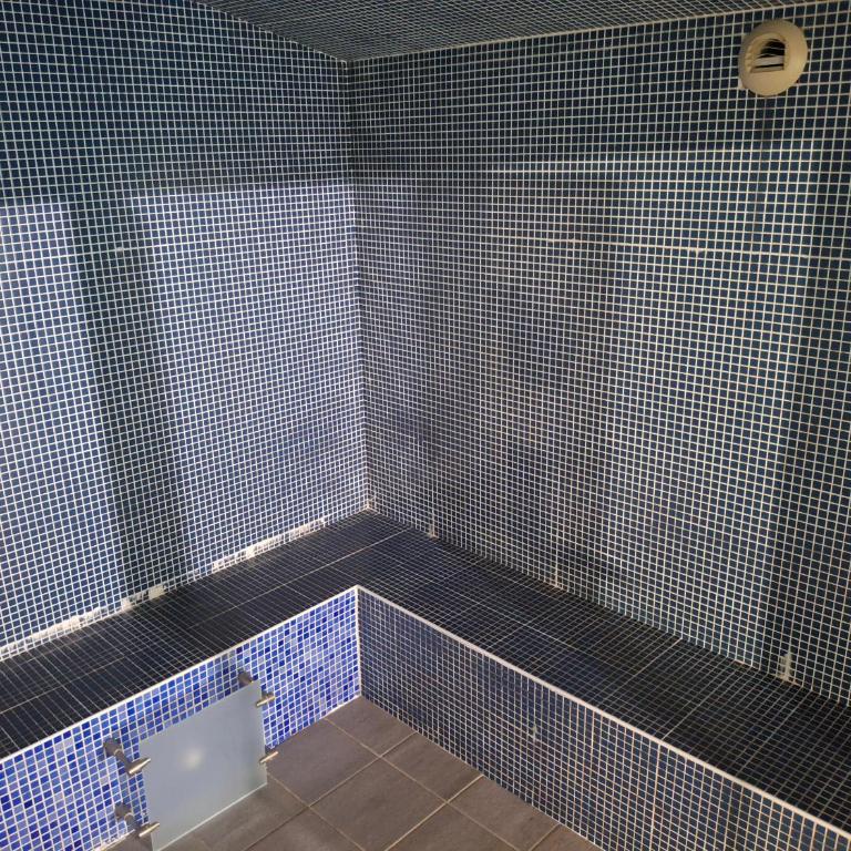 Grand studio 2 pièces 4 personnes linge de lit inclus sans vis à vis - Appartement - 22