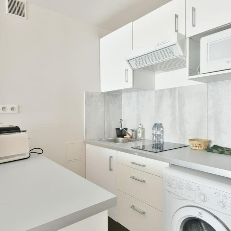Champs Elysees Chic and Vibrant Studio - Appartement - 8