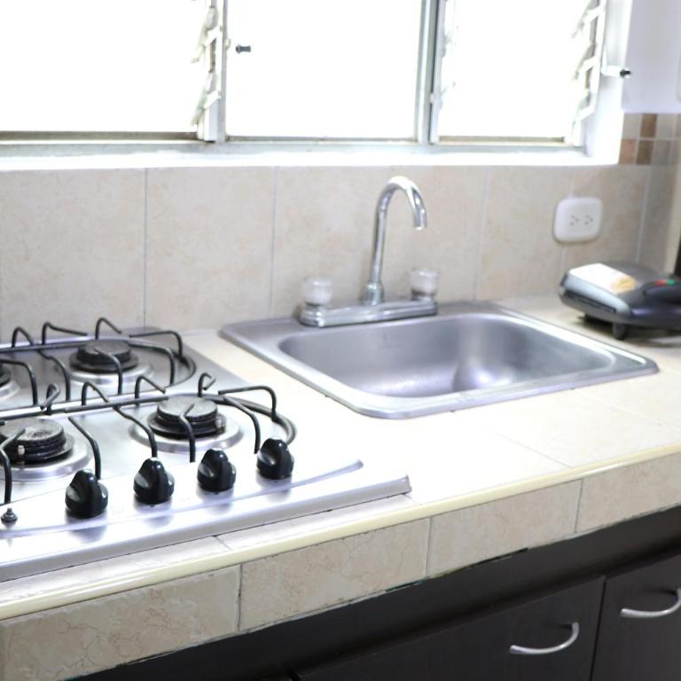 Hermoso Apartaestudio, moderno, cercaavdelosestudiantes, apto303 - One-Bedroom Apartment - 20
