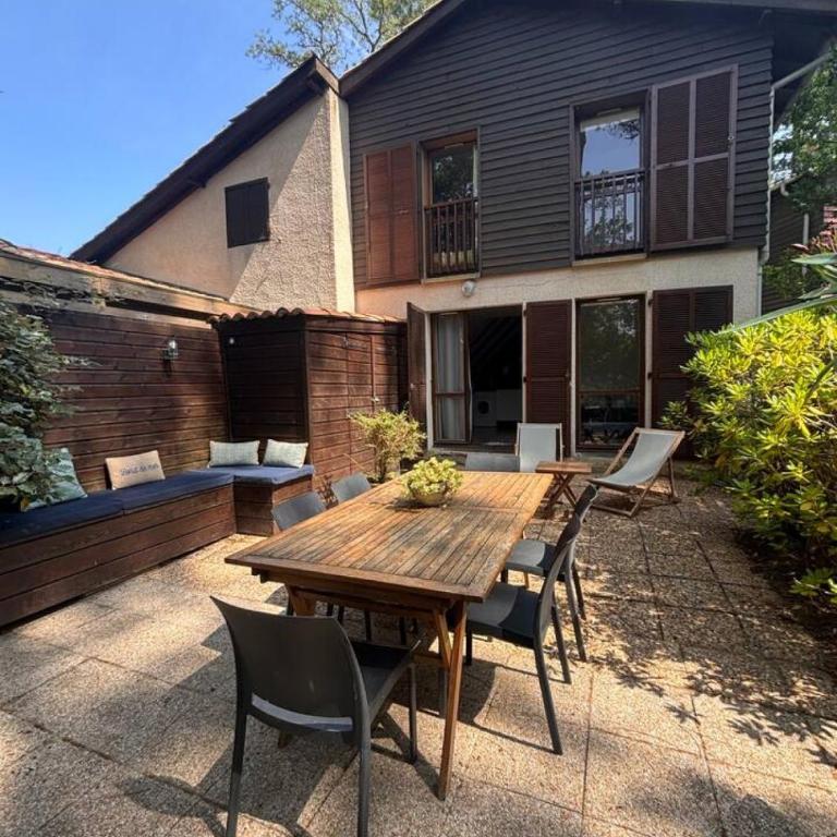 Villa Patio- 5personnes, proche plage et foret - Vacation Home - 1