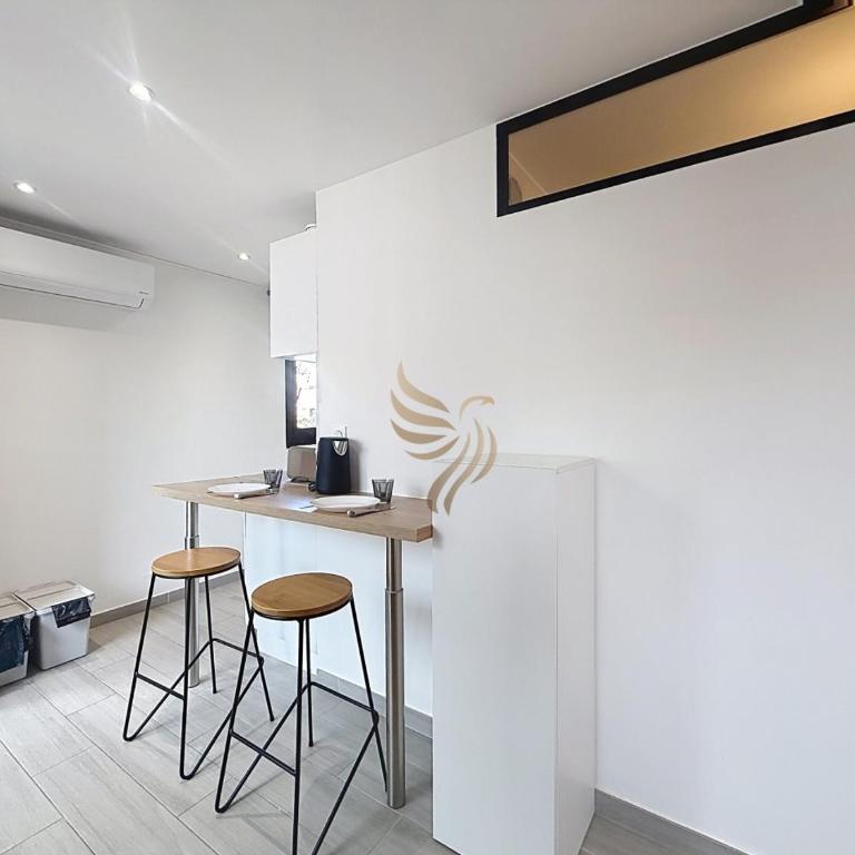 Cosy Parc A – Douceur & Confort au Cœur de Fréjus - Apartment - 13