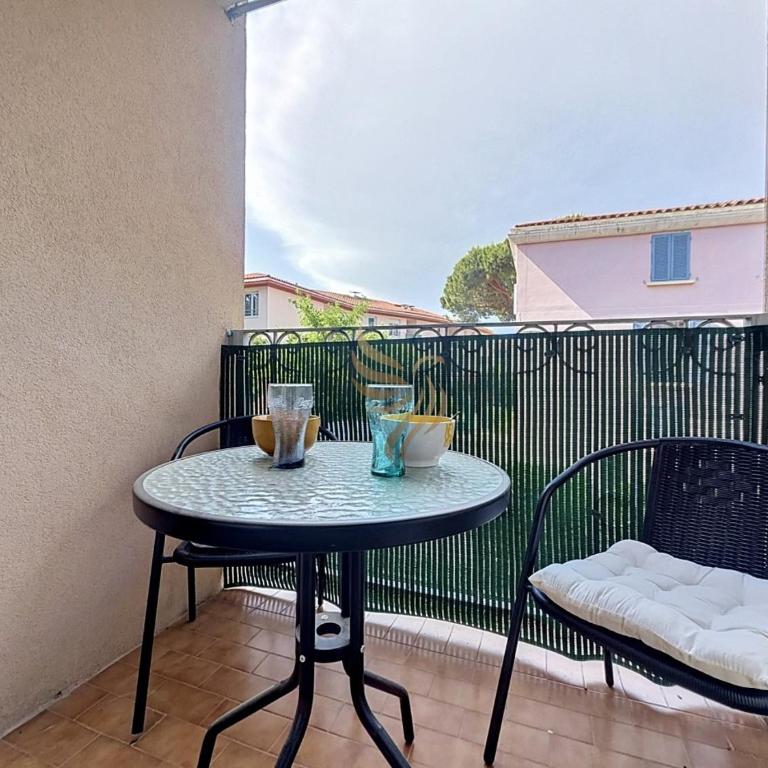 Cosy Parc A – Douceur & Confort au Cœur de Fréjus - Apartment - 1