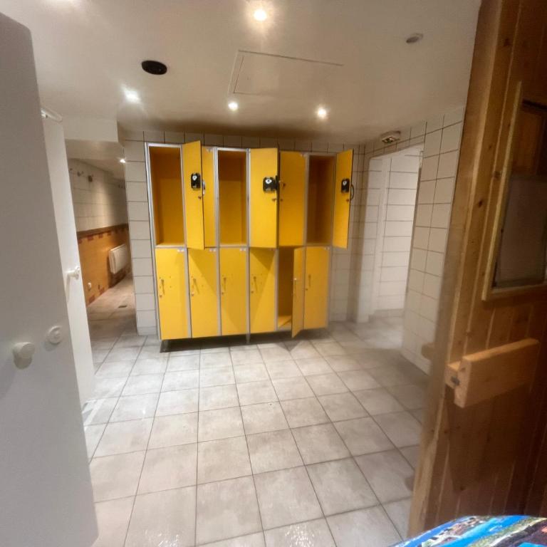 Duplex rénové, 10 couchages, piscine et sauna - Apartment - 49